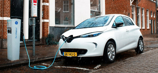 150-Renault-Zoe-laden-niederl-ndischen-Solarstrom