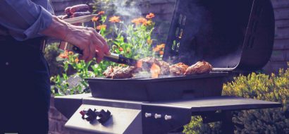 Tuinspullen ’s nachts buiten laten: wat dekt de verzekering?