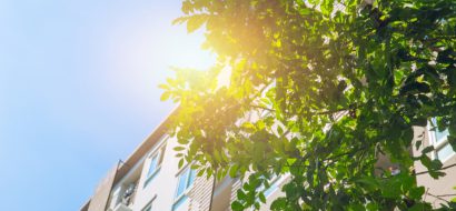 Eindelijk weer zomerse temperaturen: zo koel je jouw huis energiezuinig 