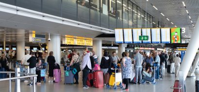 In de problemen door chaos Schiphol? Hier hebben reizigers recht op