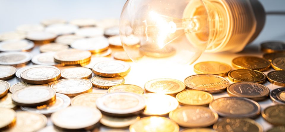 licht met geldmunten
