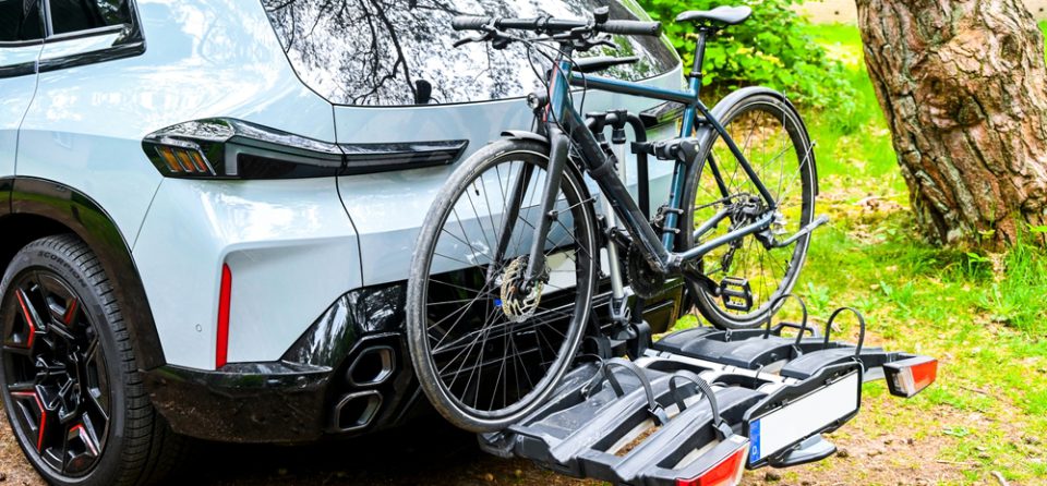 Fietsendrager op een auto