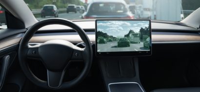 Tesla’s zelfrijdende functie in Nederland: wat betekent dit voor je autoverzekering?  